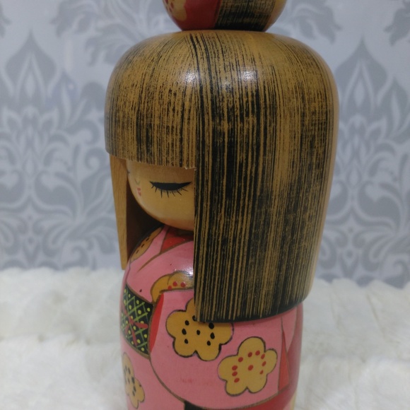 Vintage Kokeshi Japanese Wooden Doll 8 Inches Tall - Picture 5 of 8